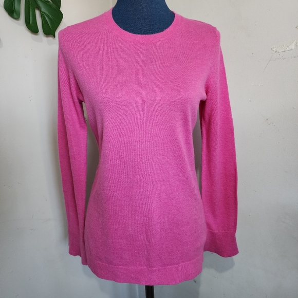 Talbots Barbie Pink Sweater Tulip Sleeve And Button Accent - Picture 1 of 9